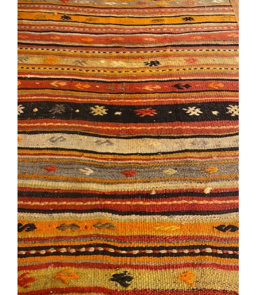 KILIM ANTIGUO GIGIM